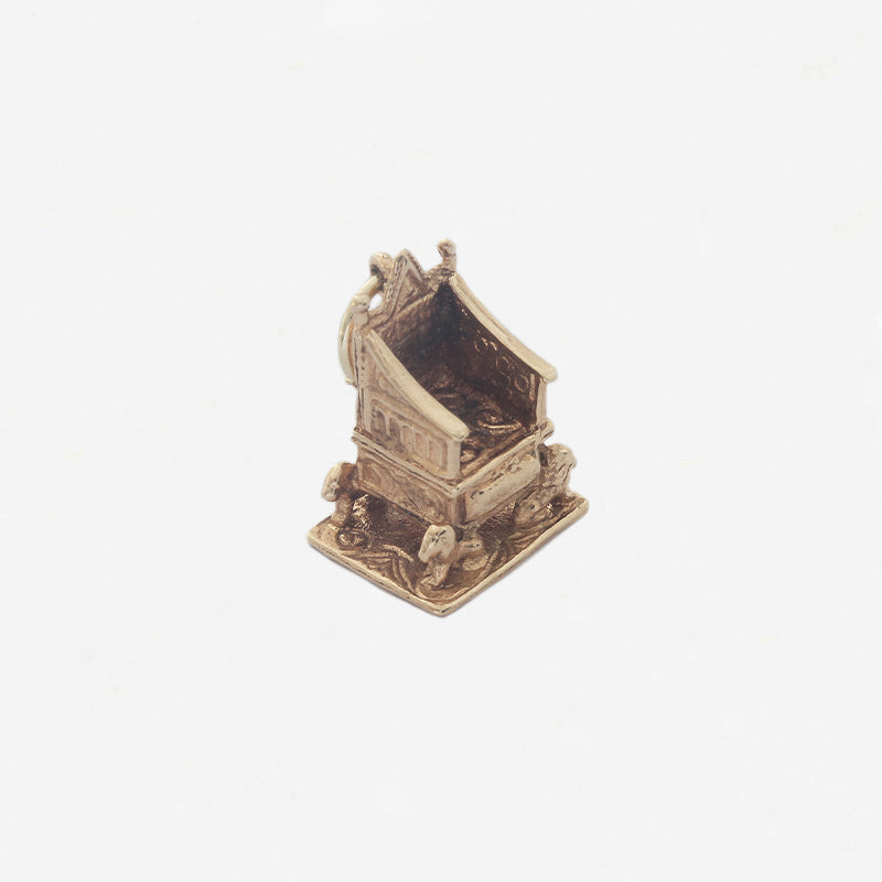 9ct Gold Coronation Throne 1953 Charm - Secondhand