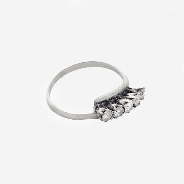 Diamond Five Stone Crossover Ring in 18ct White Gold - Secondhand