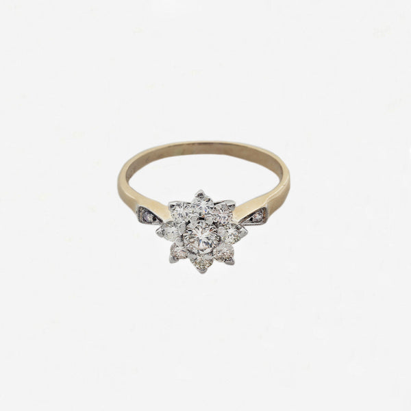 Diamond Cluster Ring in 18ct Gold - Secondhand