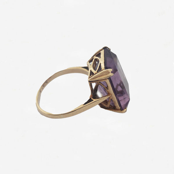 Amethyst Single Stone Ring in 9ct Gold - Secondhand