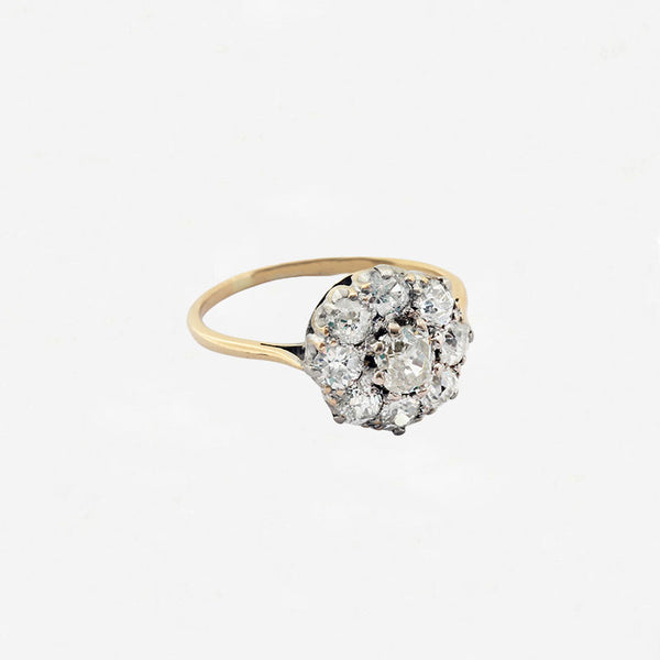 Diamond Set Cluster Ring in 18ct Gold - Secondhand