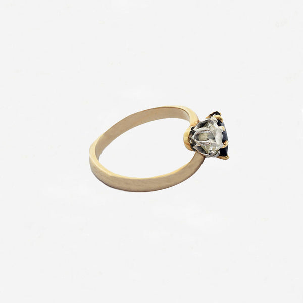 Sapphire and Diamond Crossover Ring in 18ct Gold - Secondhand