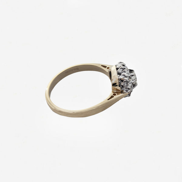 Diamond Cluster Ring in 18ct Gold - Secondhand