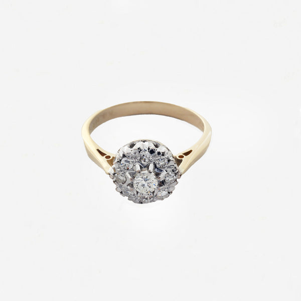 Diamond Cluster Ring in 18ct Gold - Secondhand