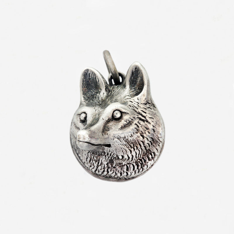 a secondhand silver fox head vinaigrette