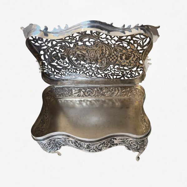 Edwardian Silver Large Potpourri Box, London 1903 William Comyns - Secondhand