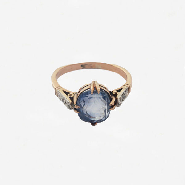 Sapphire Single Stone Ring with Diamond Shoulders in 9ct Gold - Secondhand