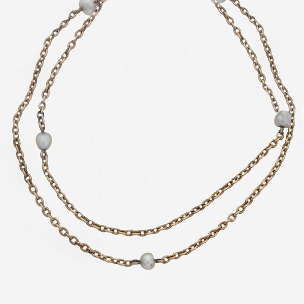 yellow gold chain with pearls integrated
