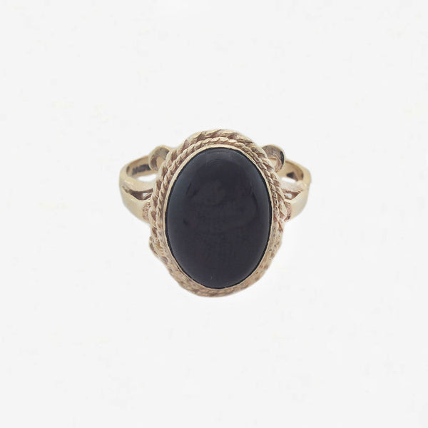 Garnet Ring in 9ct Gold - Secondhand