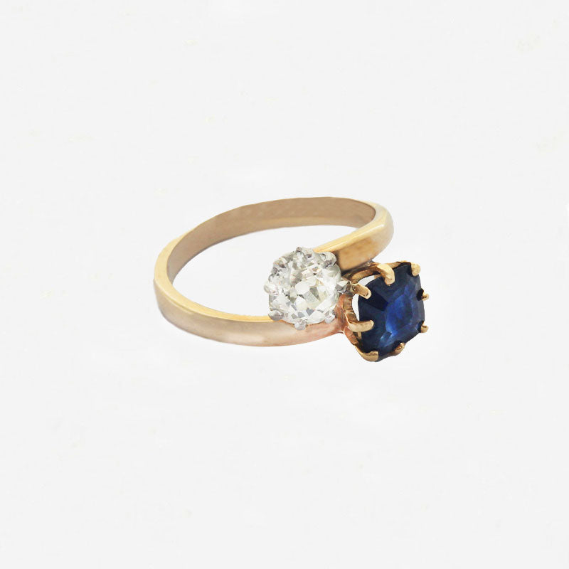 Sapphire and Diamond Crossover Ring in 18ct Gold - Secondhand