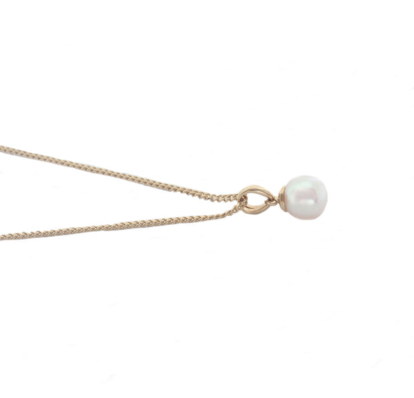 Cultured Pearl (6.50mm) Pendant & Chain in 9ct Gold
