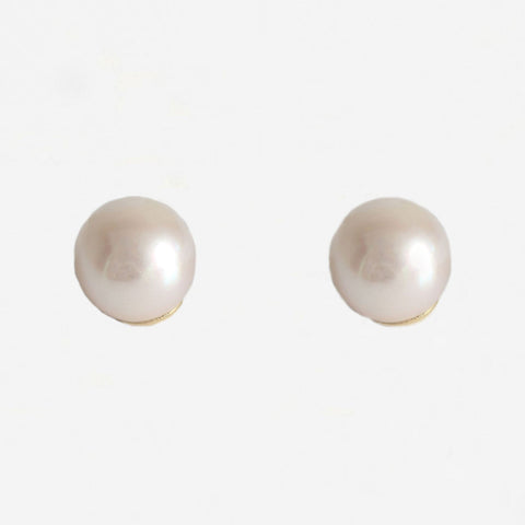 pearl studs in yellow gold