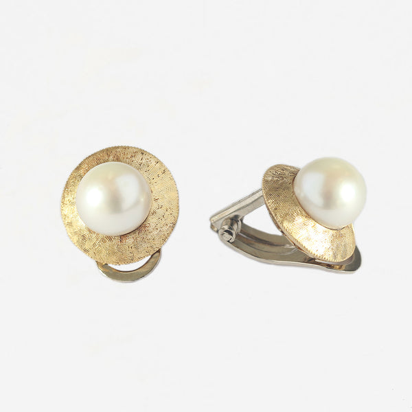 secondhand yellow gold clip earrings with cultured pearls and gold border