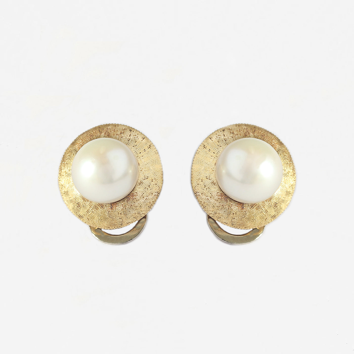 secondhand pearl set 18 carat yellow gold stud earrings with clip fittings