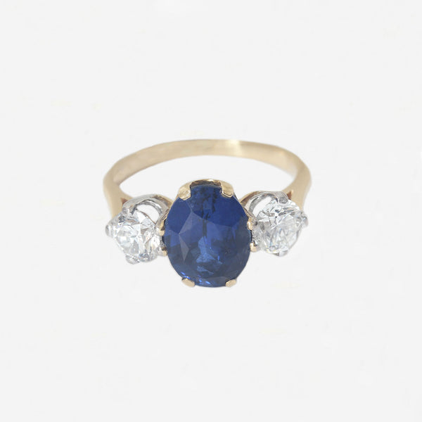 Sapphire & Diamond Three Stone Ring in 18ct Gold - Secondhand