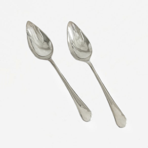 a set of 6 grapefruit spoons in sterling silver dated 1942 with original box