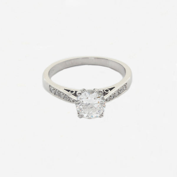 Diamond Solitaire Ring with Diamond Shoulders in Platinum - Secondhand