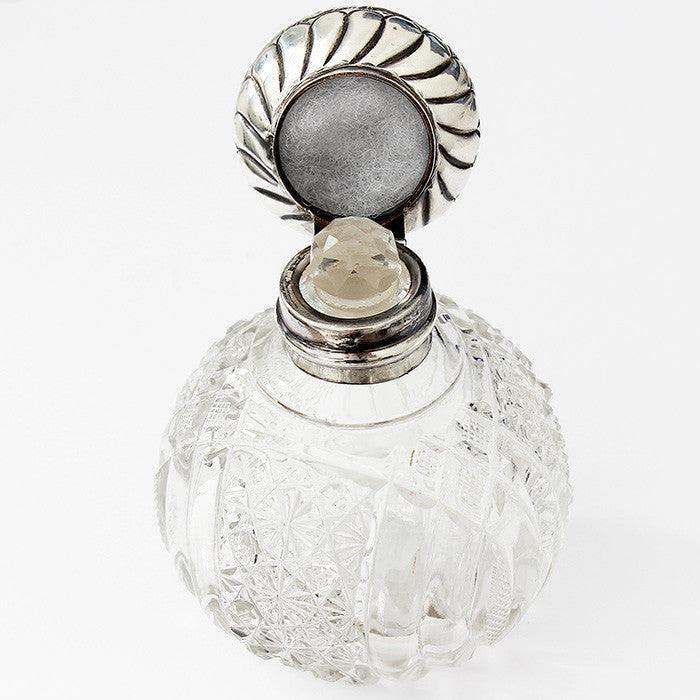 antique edwardian silver top and glass perfume bottle dated 1902 with engraving 
