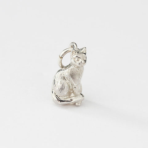 silver sitting cat charm with great detail