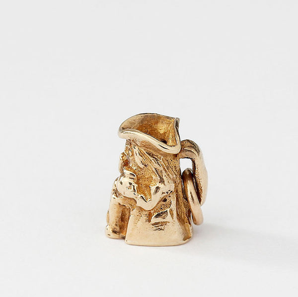 small gold toby jug hollow and good detail 9ct
